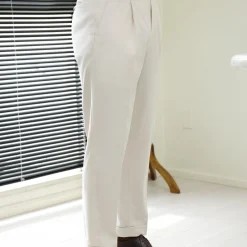 Quần Âu lịch lãm